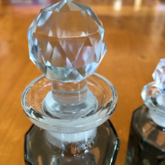 Restoration Hardware Vintage 1980s Forest Green Glass Apothecary Perfume Bottles - Picture 3 of 6